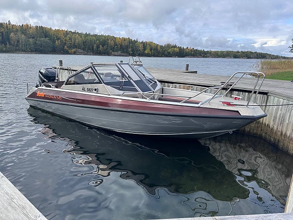 Buster Magnum M5 - Mercury 350hk XL Verado