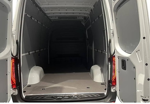 Mercedes-Benz eSprinter 414 6 of 7
