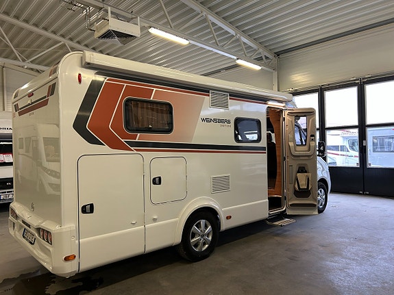 Weinsberg Cara Compact / B-körkort/Solcell/Litium/Mercedes/Under 7m 3 of 17