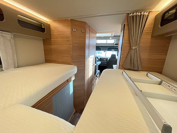 Weinsberg Cara Compact / B-körkort/Solcell/Litium/Mercedes/Under 7m 7 of 17