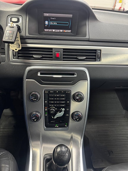 Volvo V70 12 of 21