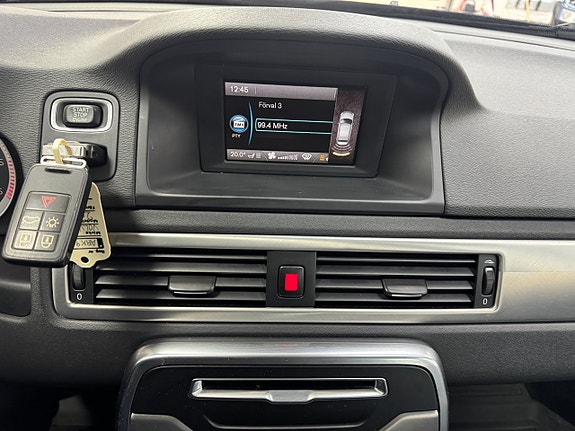 Volvo V70 13 of 21