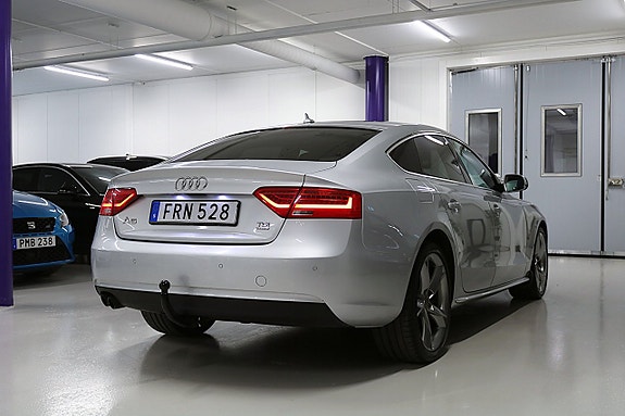 Audi A5 6 of 23