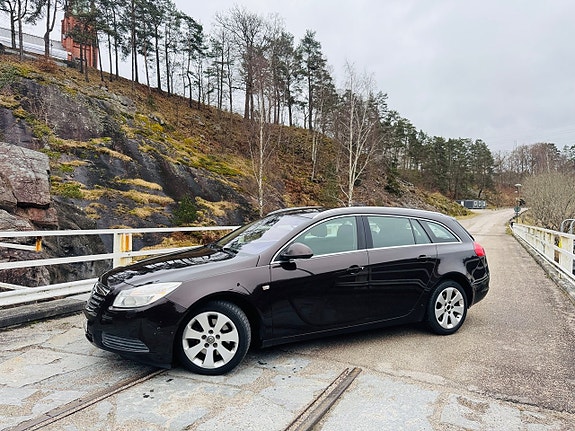 Opel Insignia 3 of 5