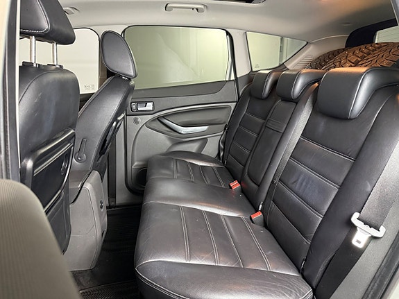 Ford Kuga 11 of 16