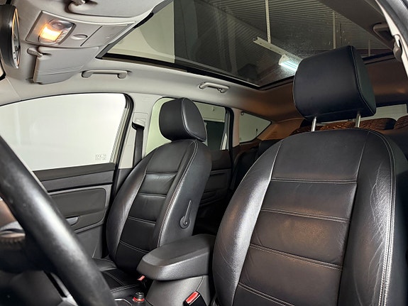 Ford Kuga 10 of 16