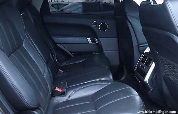 Land Rover Range Rover Sport 7 of 16