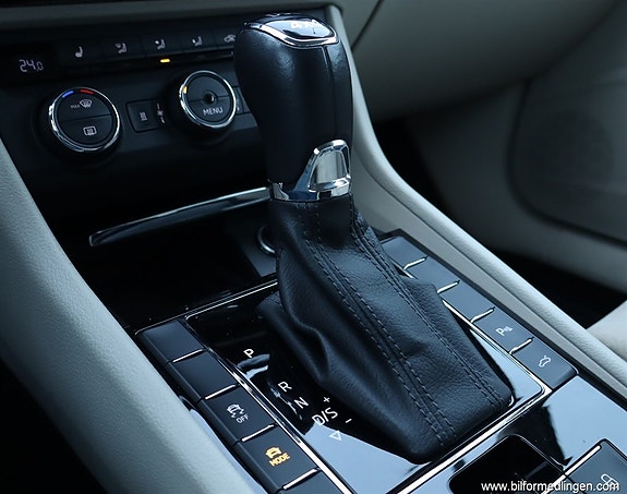 Skoda Superb 11 of 27