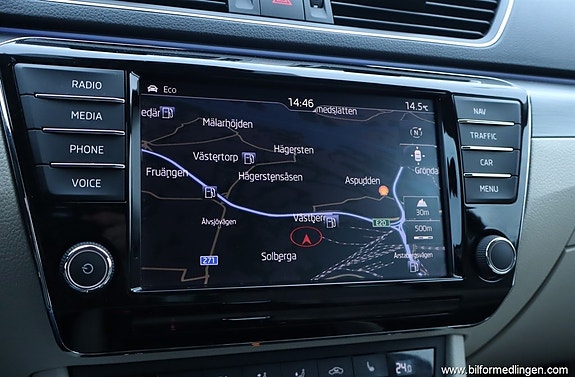 Skoda Superb 16 of 27