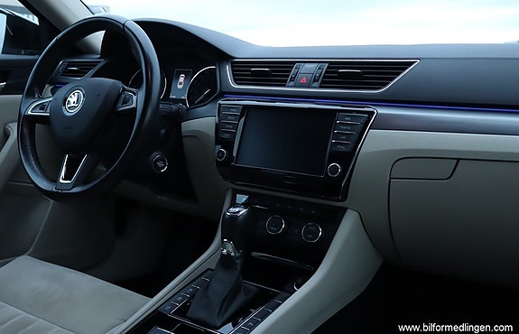 Skoda Superb 10 of 27
