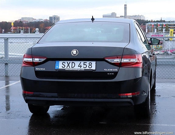 Skoda Superb 27 of 27