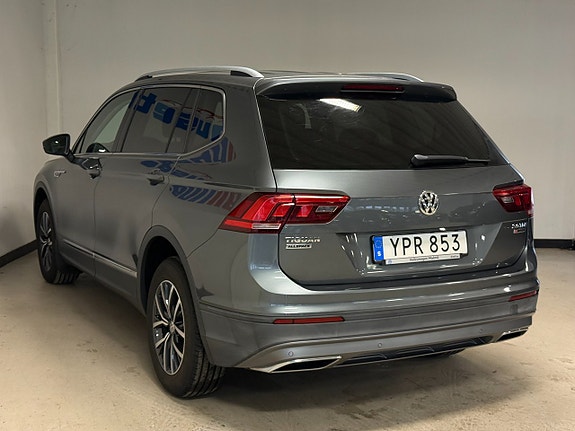 Volkswagen Tiguan Allspace 4 of 5