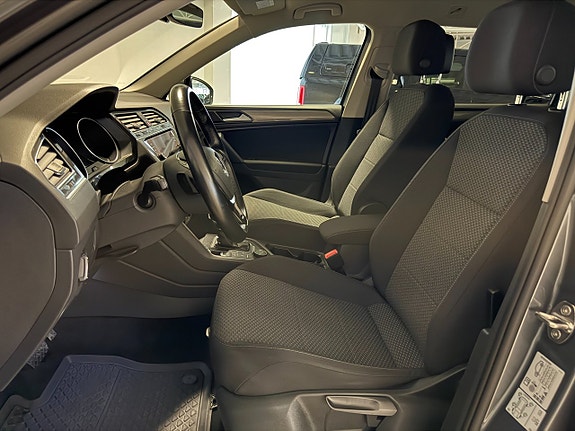 Volkswagen Tiguan Allspace 6 of 14