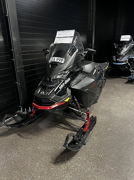 Ski-doo Expedition