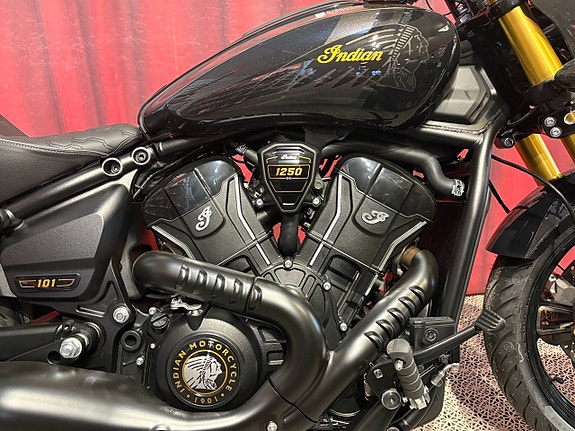 Indian SCOUT 101 Ingår Dr Jekill& Mr Hyde värde 27500:- 2 of 12