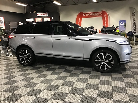 Land Rover Range Rover Velar 3 of 5