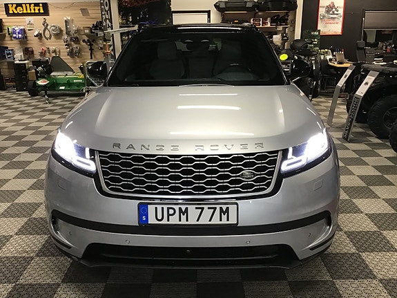 Land Rover Range Rover Velar 11 of 11