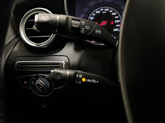 Mercedes-Benz GLC250 d 27 of 27