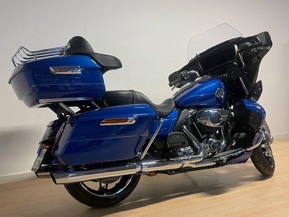 Harley-Davidson Street Glide Ultra  Endast 409 mil ! 3 of 5