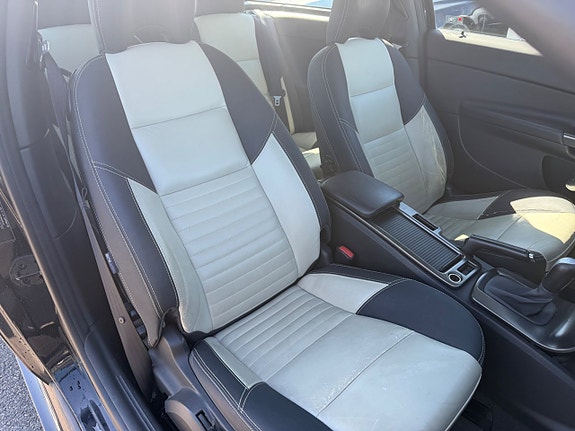 Volvo C30 9 of 25