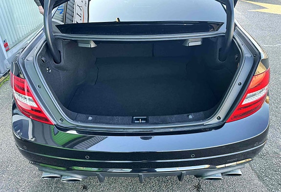 Mercedes-Benz C63 27 of 27