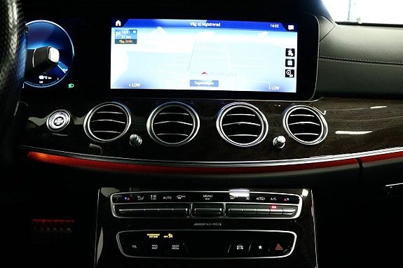 Mercedes-Benz E300 18 of 29