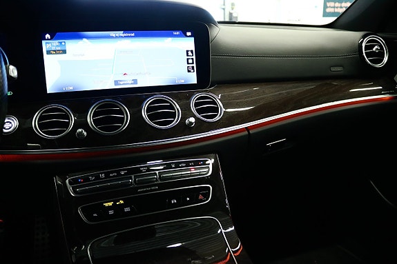 Mercedes-Benz E300 17 of 29