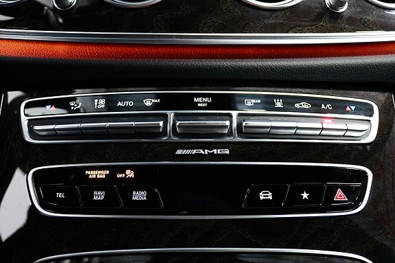 Mercedes-Benz E300 22 of 29