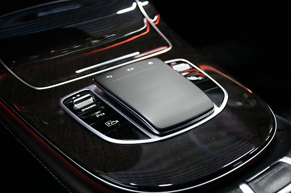 Mercedes-Benz E300 23 of 29
