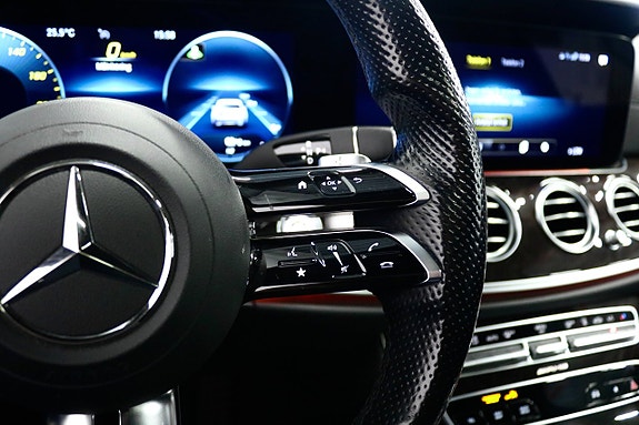 Mercedes-Benz E300 13 of 29