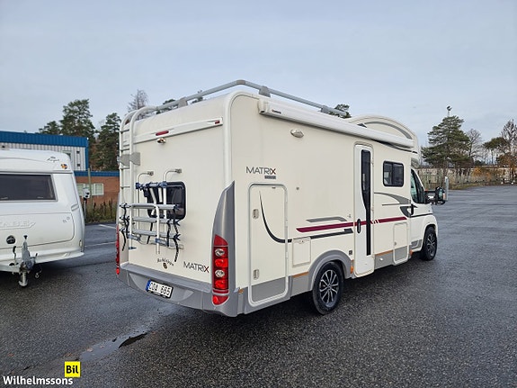 Adria Matrix M 650 SK Våningssäng Endast 5700 mil Mycket välutrustad 2 of 21