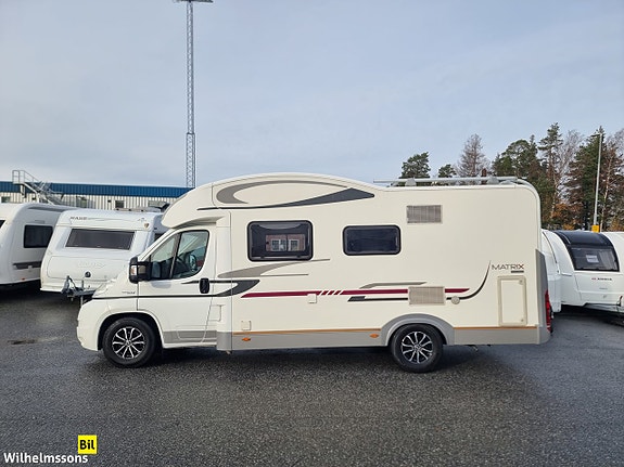 Adria Matrix M 650 SK Våningssäng Endast 5700 mil Mycket välutrustad 4 of 21