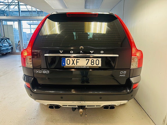 Volvo XC90 11 of 16