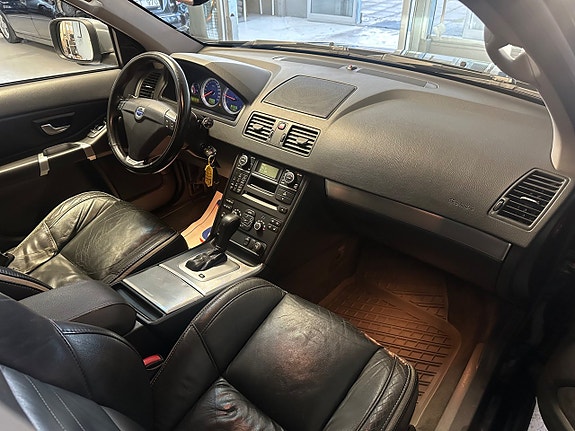 Volvo XC90 5 of 5