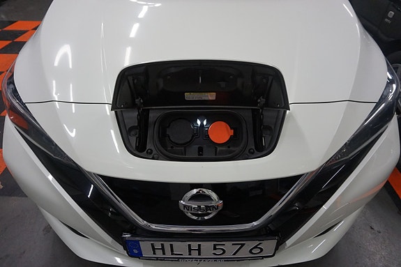 Nissan Leaf 11 of 11