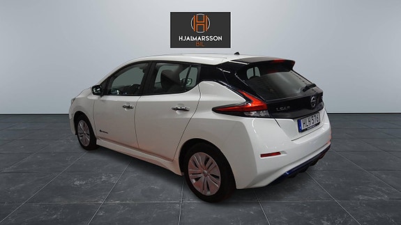 Nissan Leaf 2 of 11