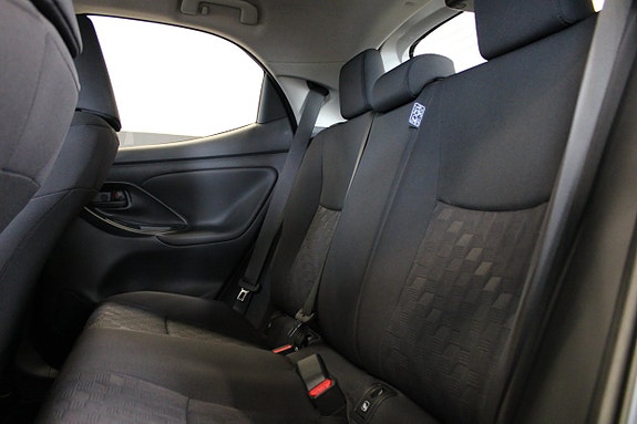 Mazda 2 9 of 16