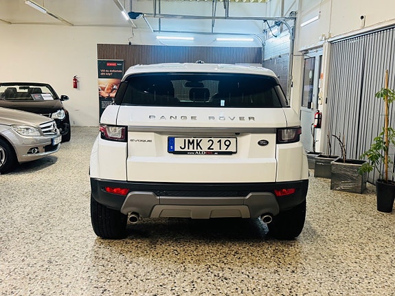 Land Rover Range Rover Evoque 5 of 5
