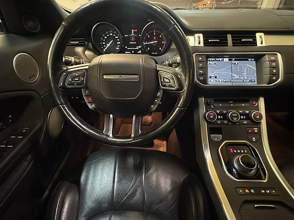Land Rover Range Rover Evoque 11 of 23