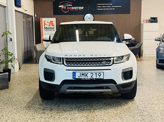 Land Rover Range Rover Evoque 2 of 5