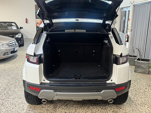 Land Rover Range Rover Evoque 7 of 23