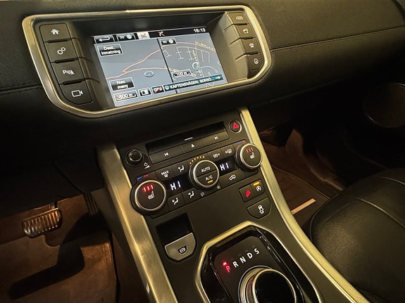Land Rover Range Rover Evoque 18 of 23