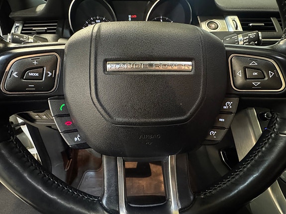 Land Rover Range Rover Evoque 15 of 23