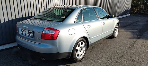 Audi A4 2 of 26