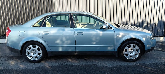 Audi A4 6 of 26