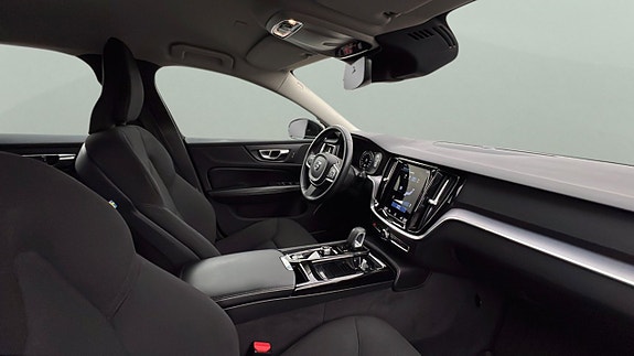 Volvo V60 12 of 28