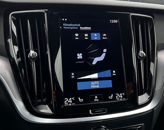 Volvo V60 24 of 28