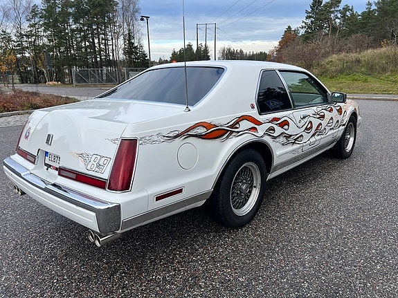 Lincoln Mark VIII LSC 7 of 15