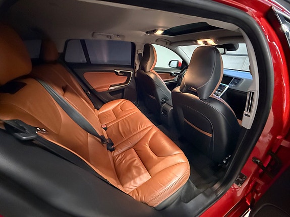 Volvo V60 7 of 14