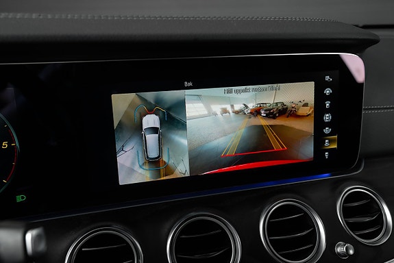 Mercedes-Benz E220 12 of 16
